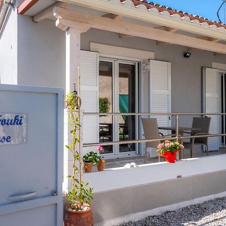 Fouki Apartments Ipsos Beach Extérieur photo